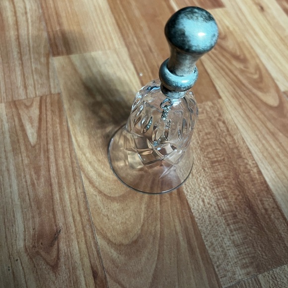 Antique crystal bell with silver plated handle - Picture 4 of 4